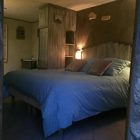 D'hotes Des Oliviers Pensión *